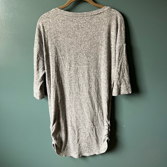 Express Tops - Picture 3 of 13